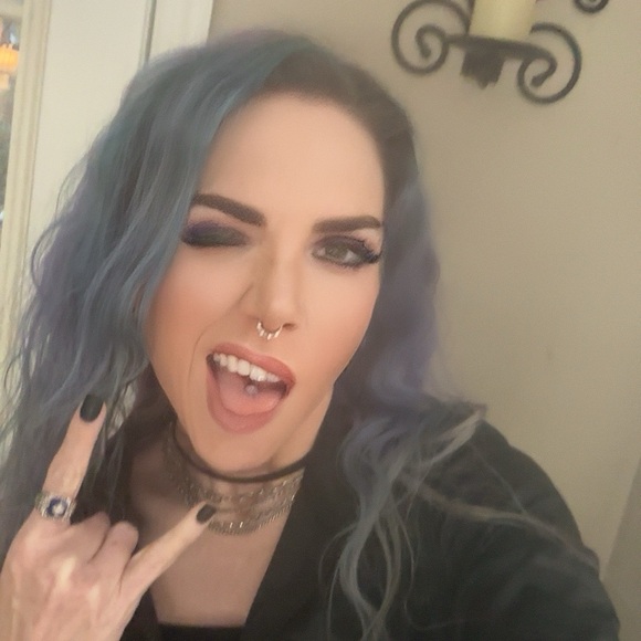 Meet your Posher, Angel - Picture 4 of 6